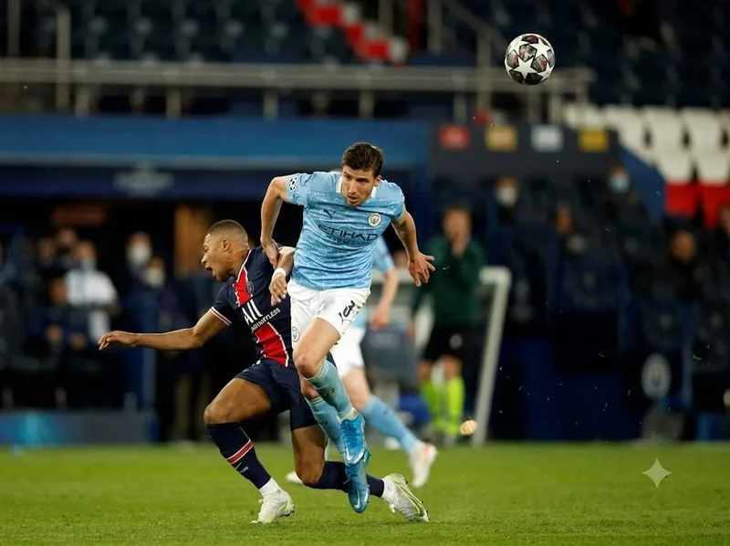 Rúben Dias giữ vai trò thủ lĩnh giúp hàng thủ Man City duy trì sự ổn định.